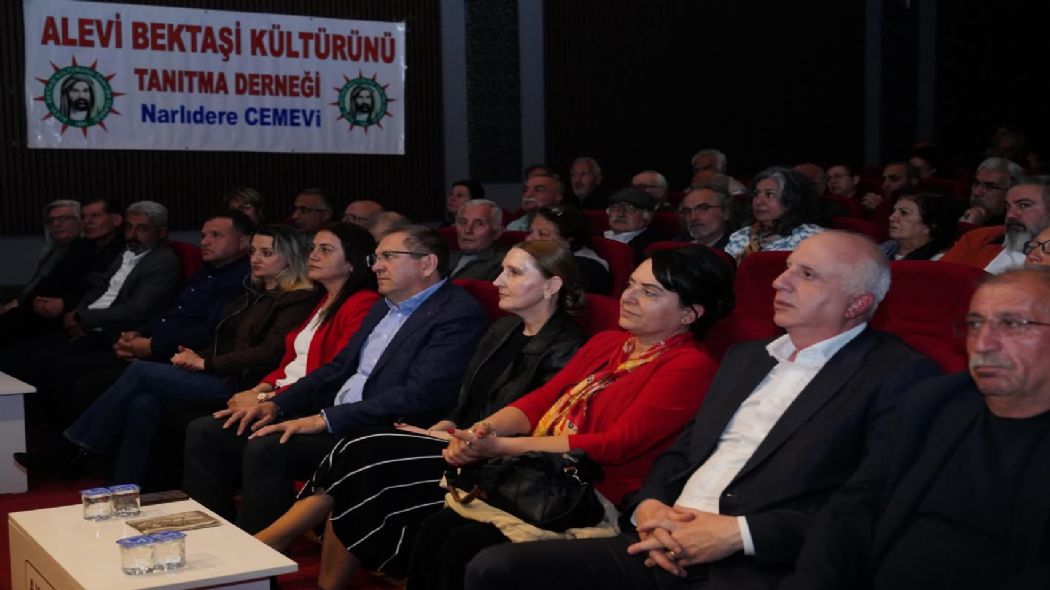 Ayval�k�ta �Mad�mak 93� Oyunu Duygu Dolu Anlara Sahne Oldu