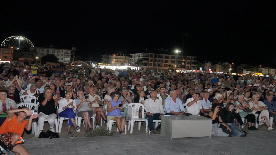 AYVALIK ULUSLARARASI KLTR &HALK OYUNLARI FESTVAL݅