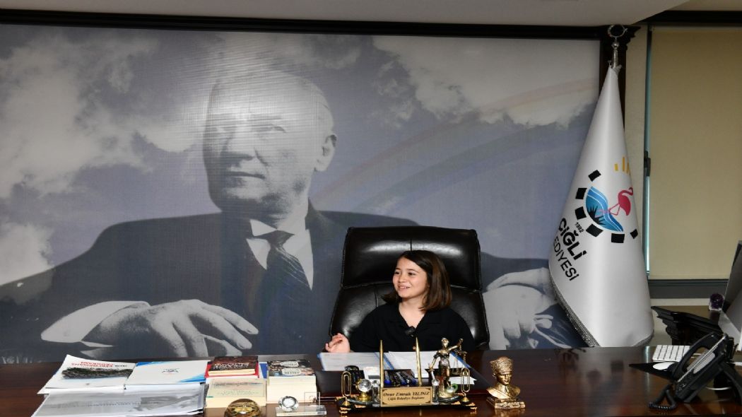 ilide 23 Nisan Cokusu: Kk Zeynep Koltua Oturdu