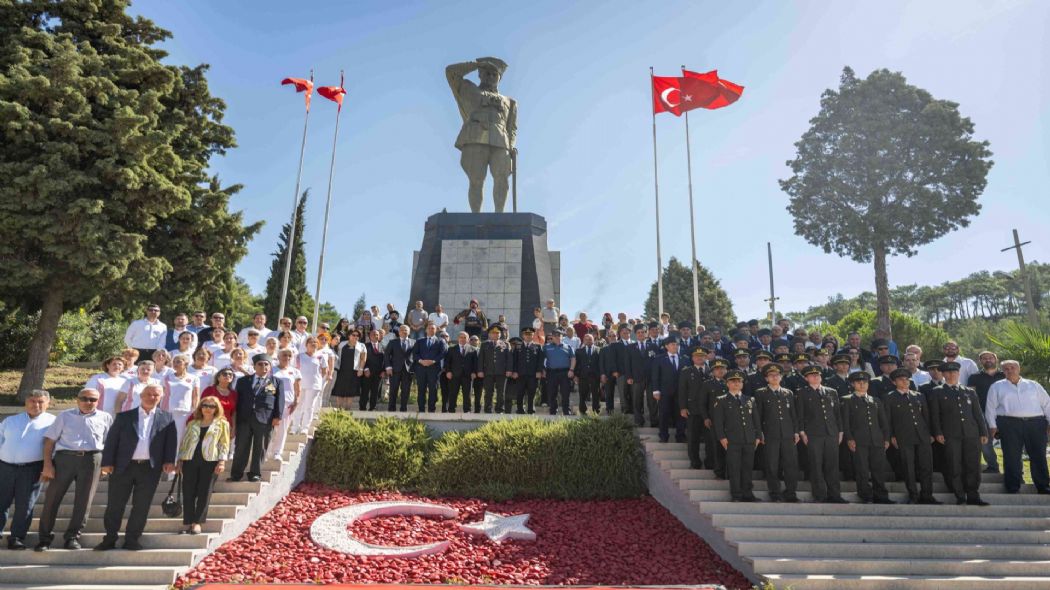 104 y�ll�k gururun ilk ad�m�
