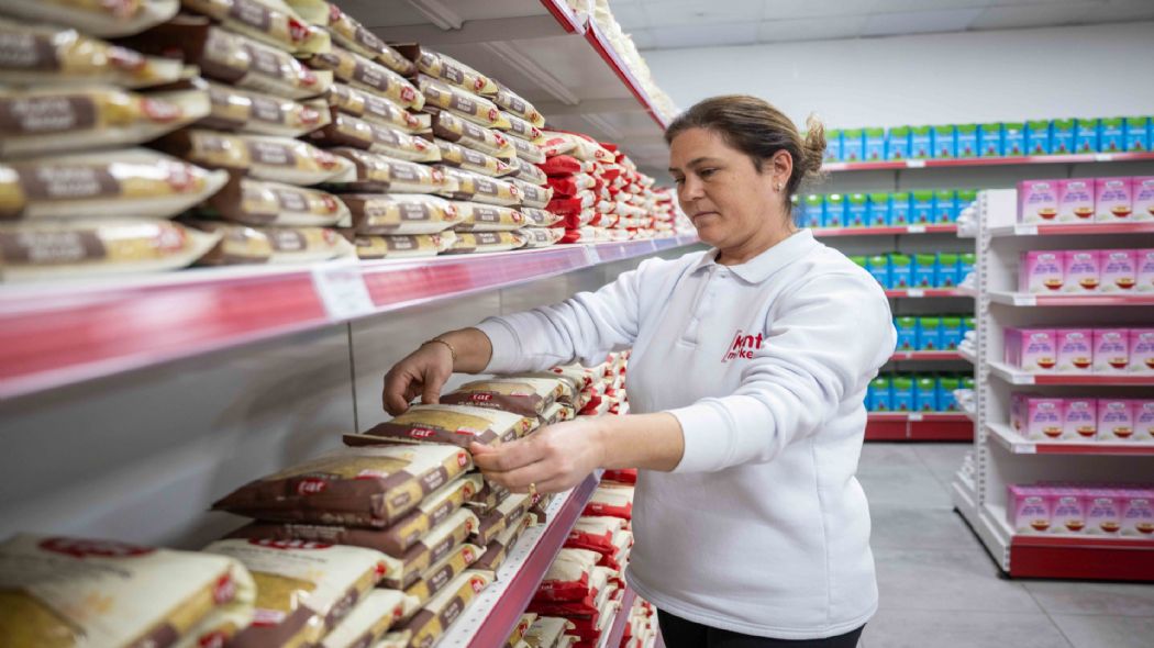 Bornova Belediyesi�nden Yeni Y�l hediyesi; Kent Market kartlar�na ek kredi deste�i