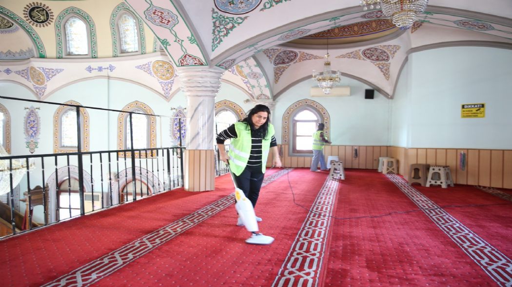 �i�li�de �badethaneler ��in Temizlik Mesaisi